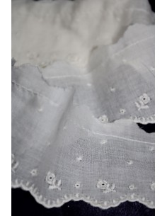 PUNTILLA BATISTA CRUDO 5,5CM